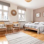 Klimatyczne Studio 3City W Gdansku Z Widokiem Na Wode By Noclegi Renters